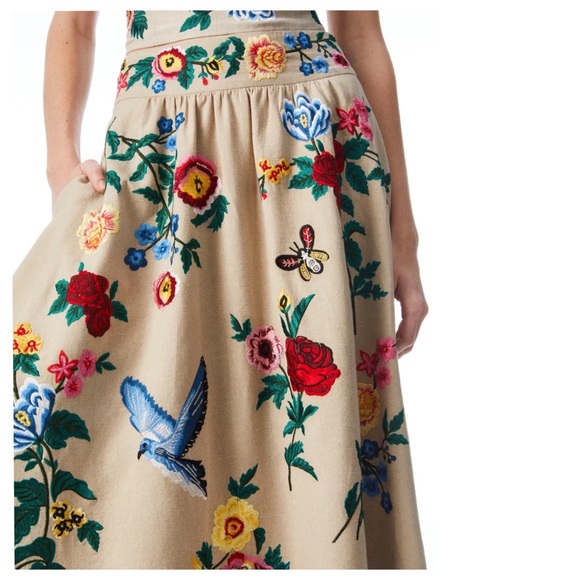 ALICE + OLIVIA Earla Embroidered Skirt - Picture 5 of 14